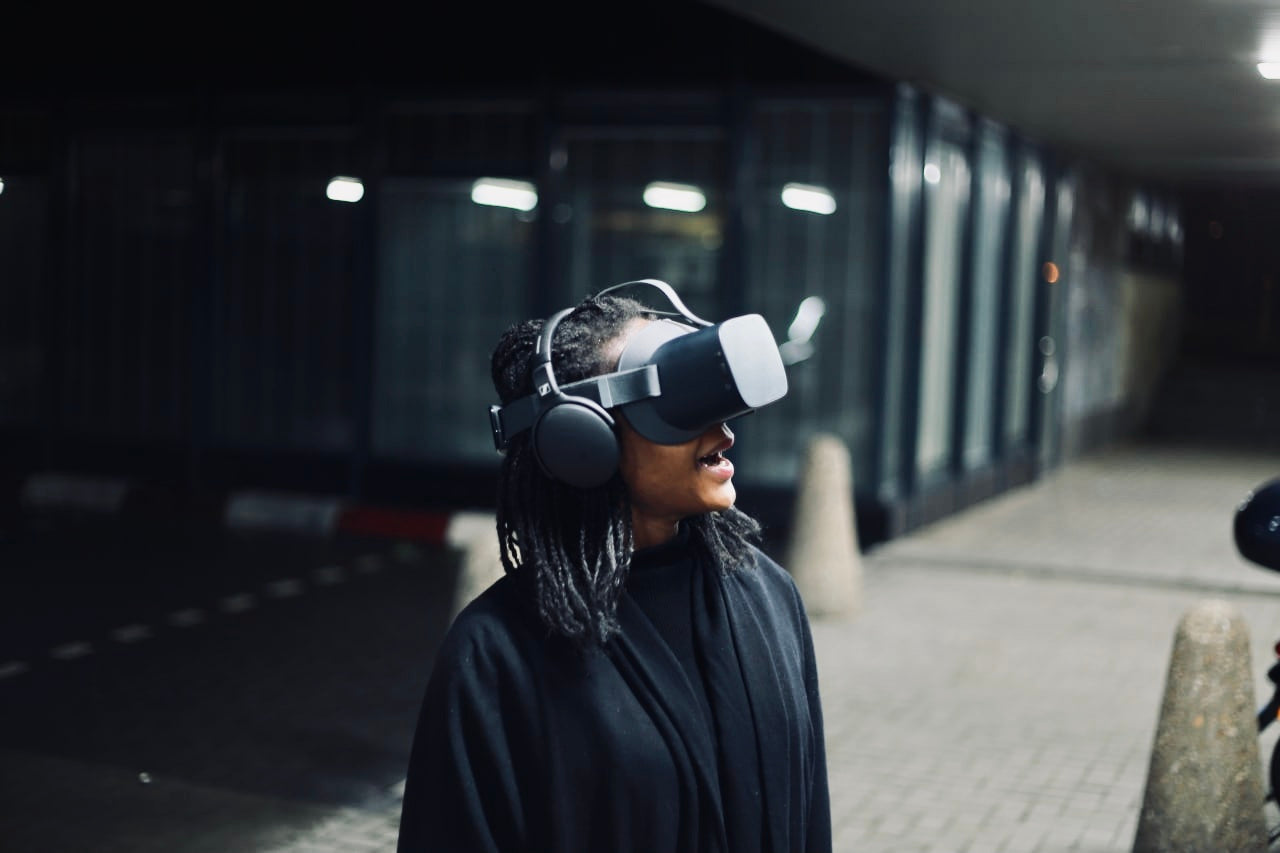 VR